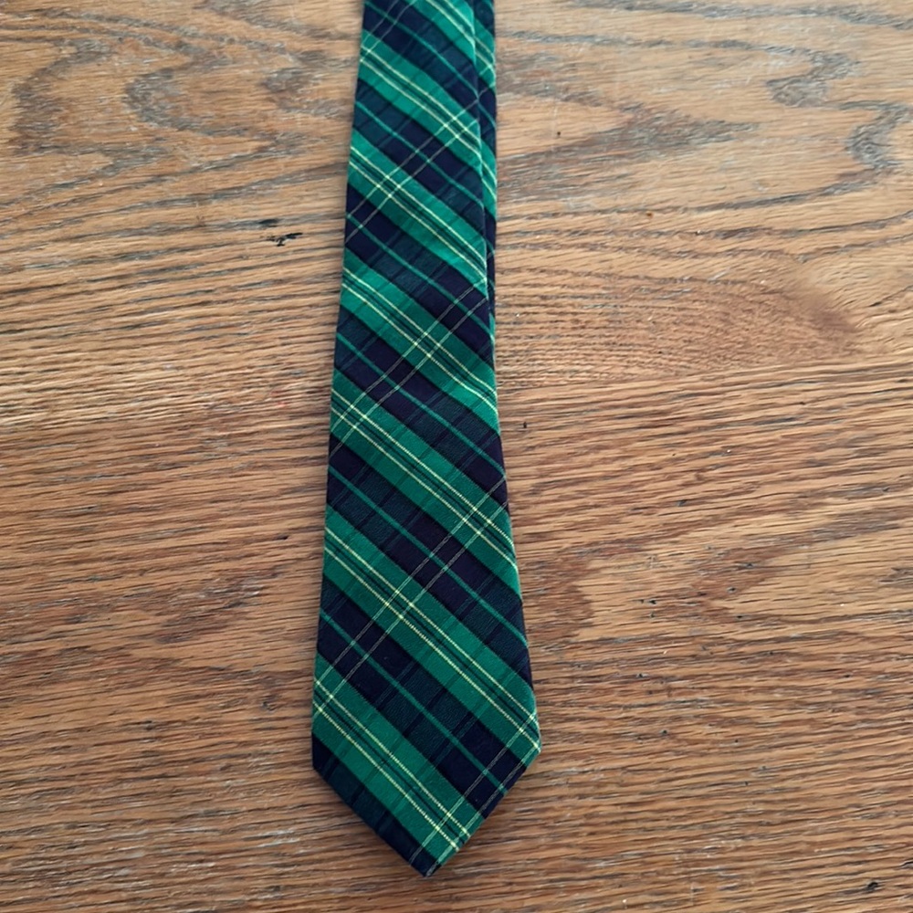 Crew cuts boys tie